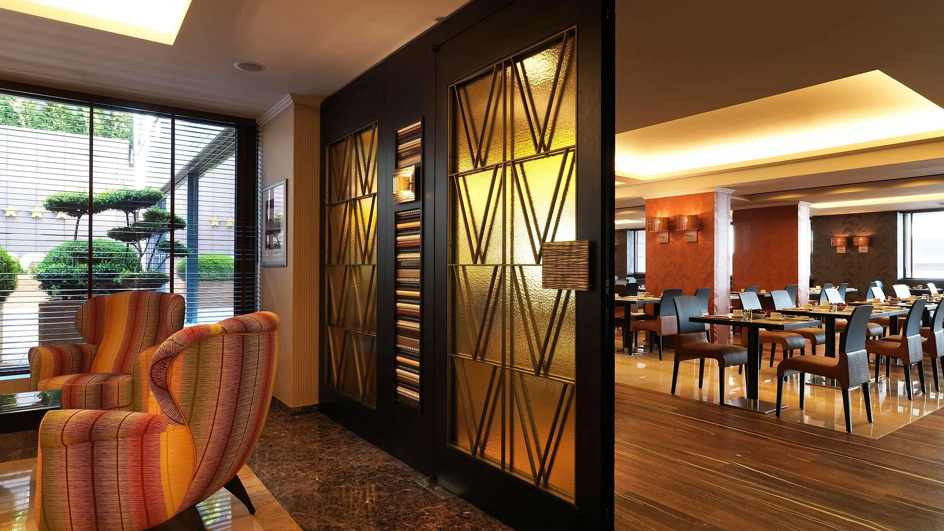 Hyllit Hotel Antwerpia